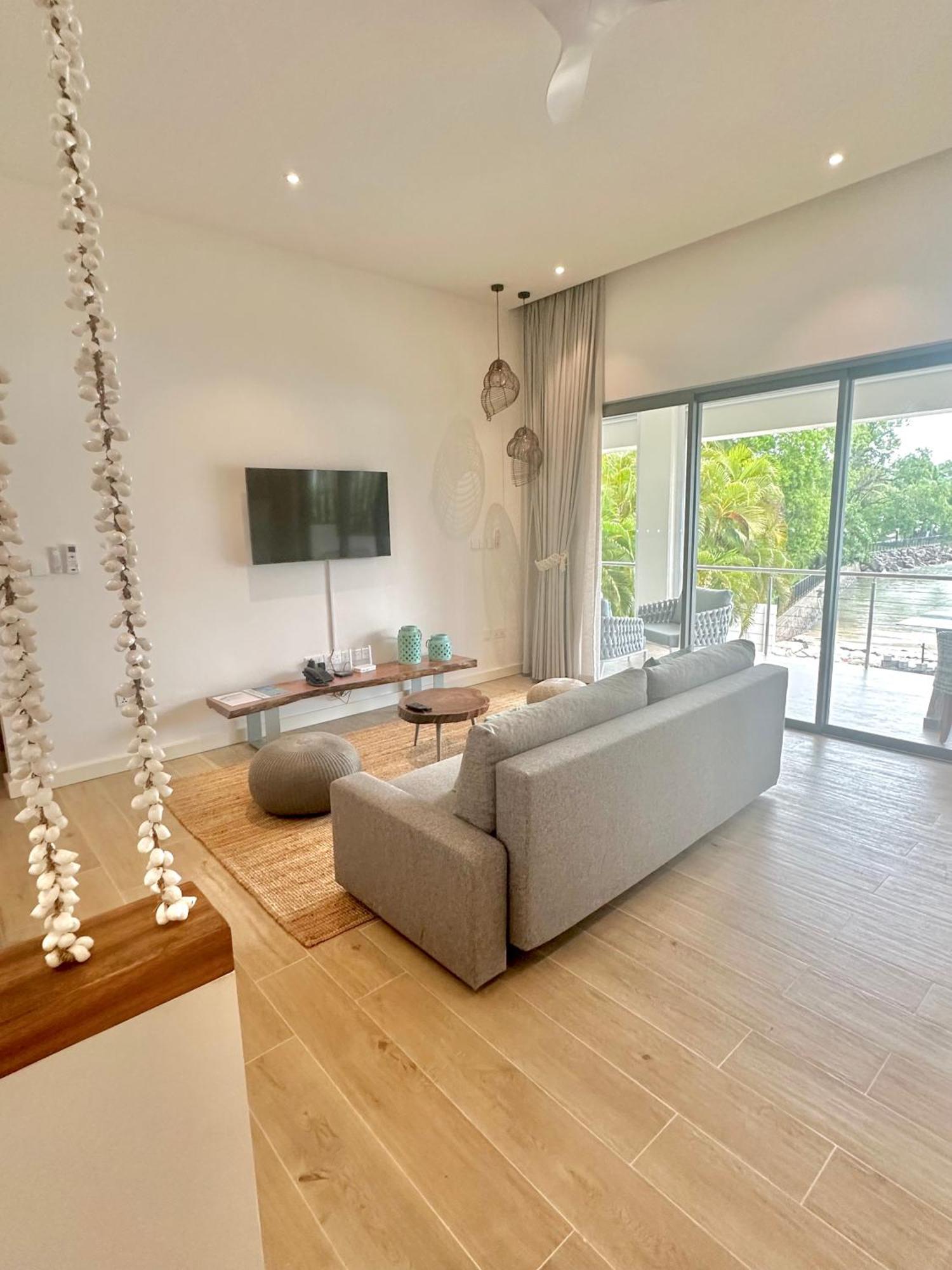 Pineapple Beach Villas Baie Lazare  المظهر الخارجي الصورة